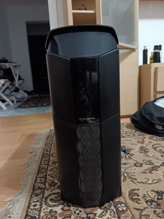 Carcasa pc thermaltake