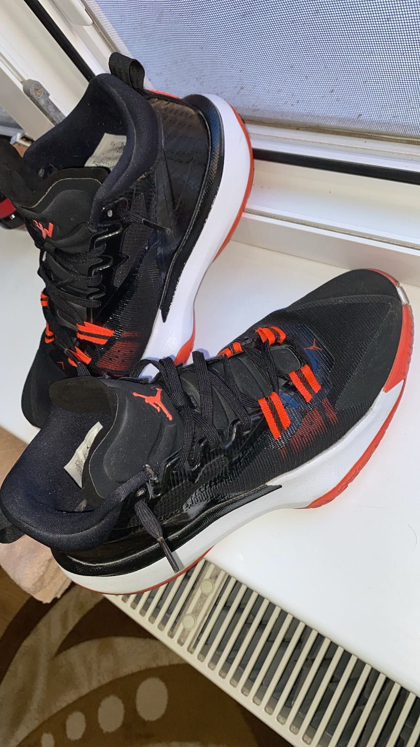 Jordan Zion 1 Black/ Bright Crimson-White