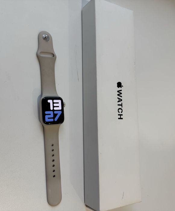 Продам часы Apple watch SE, 2 gen, 40mm