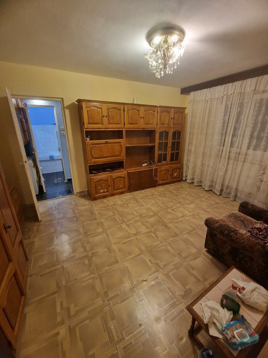 Inchiriere Apartament 2 camere, 1 baie, Florilor-ITC , 40mp, Ofer spre