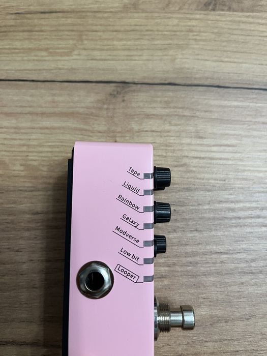 Pedala de delay Mooer D7 + Pedala distors EHX Nano Metal Muff