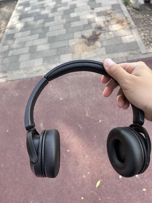 Наушники SONY.