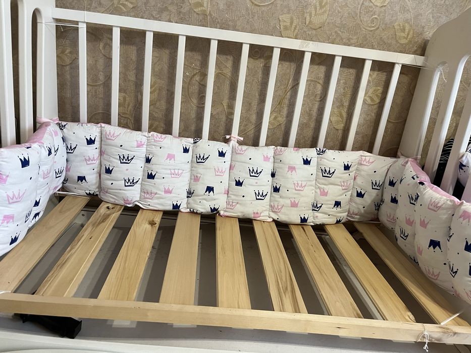 кровать детский, детская кроватка.