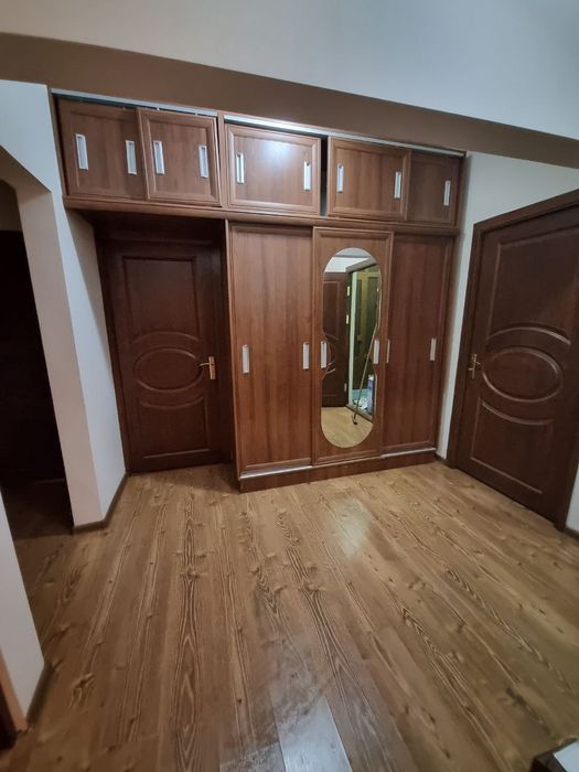 Сдаётся 4-х комнатная на Ойбеке