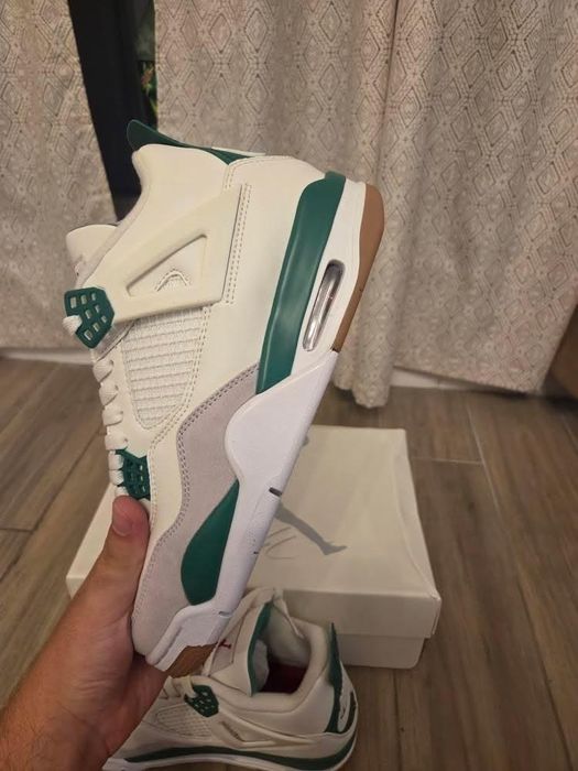 Jordan  4 pine green noi full box