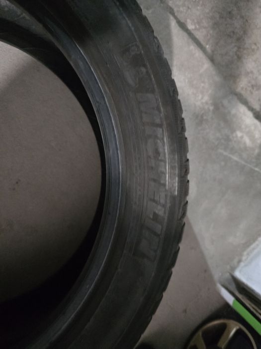 Anvelopa Michelin 215 50 17