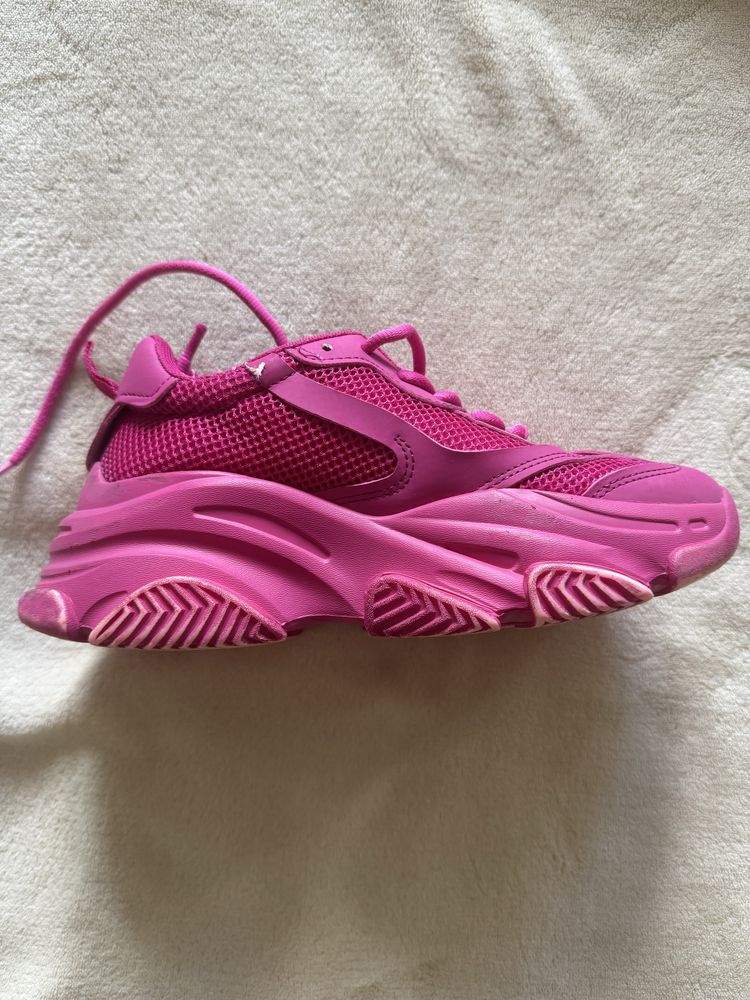 Маратонки Nike Air Max 270 36.5 и Steve Madden fuchsia фуксия 37