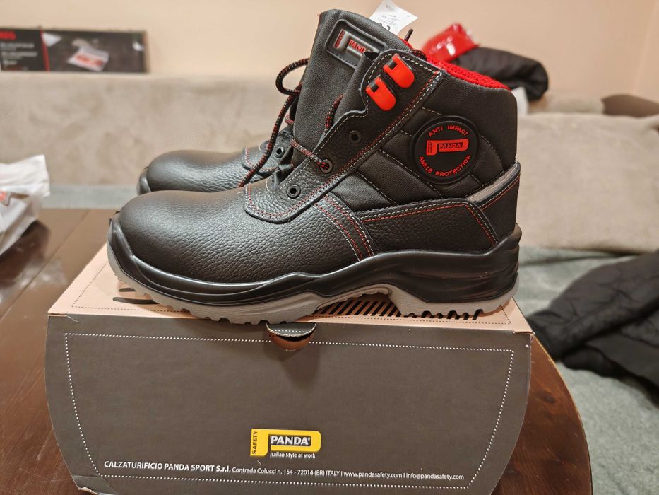 Чисто нови работни обувки RITMO S3 SRC  номер 44