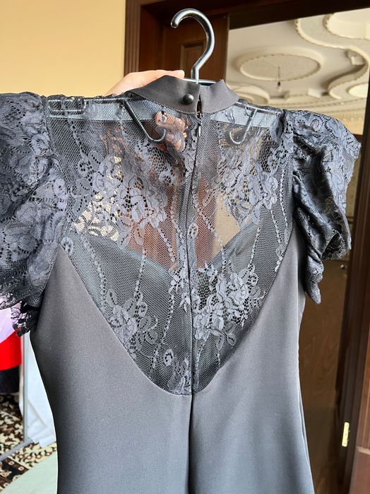 коктейльные черные платья для девушек