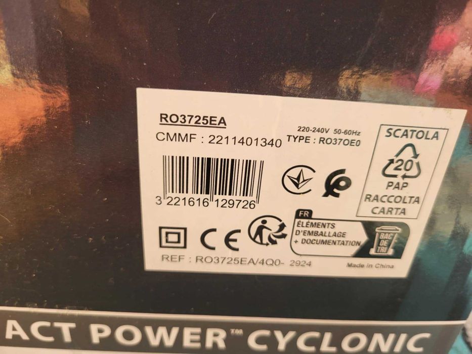 Rowenta Compact Power Cyclonic RO3725EA, asăirator fara sac, sigilat