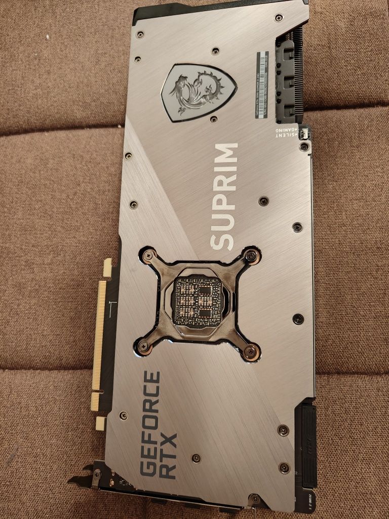 Видео карта RTX 3090 Suprim X