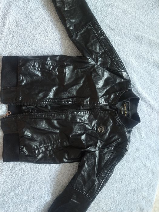 Продам куртку на мальчика