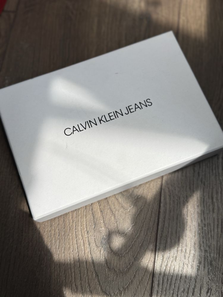 Малка чанта/портмоне Calvin Klein