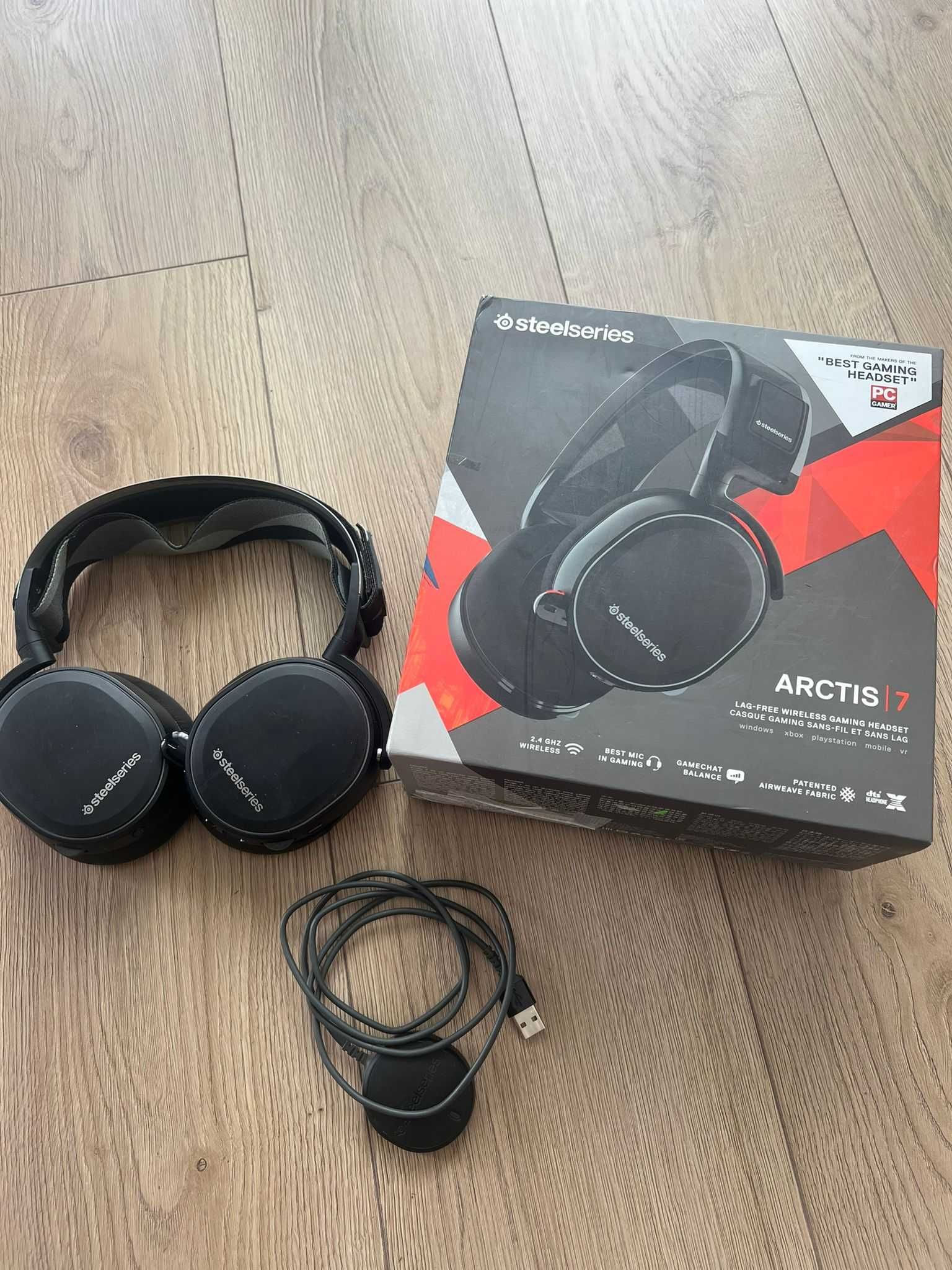 Casti Steelseries Arctis 7 si GameDAC