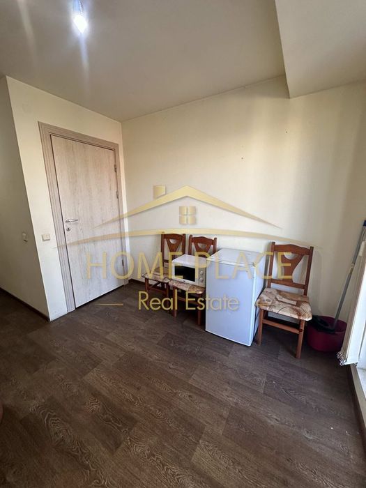 Дава се под наем Двустаен апартамент в Варна, ХЕИ - 65 кв.м за 408 € - Снимка #1