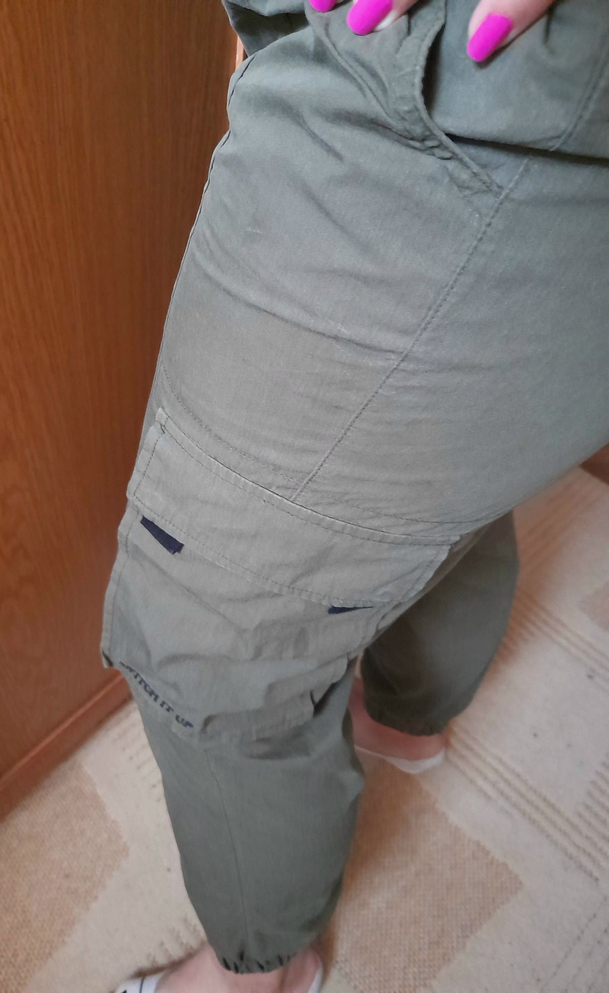 Pantaloni kaki Bershka M vand/schimb