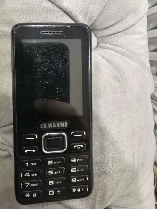 Продам простой телефон