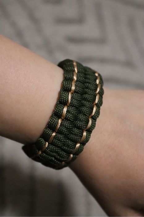 Vand bratara handmade