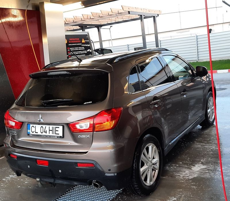 Mitsubishi ASX 2011 1.8D 4x4 trapă panoramică