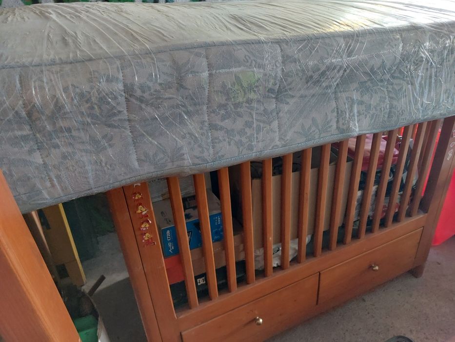 Saltea domus folosită în stare foarte bună