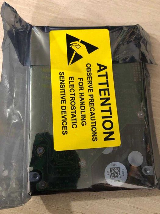 Set 4 HDD 600 GB, SAS 2.5" 10k, ideal ferme Chia, urgent, ultimele 3