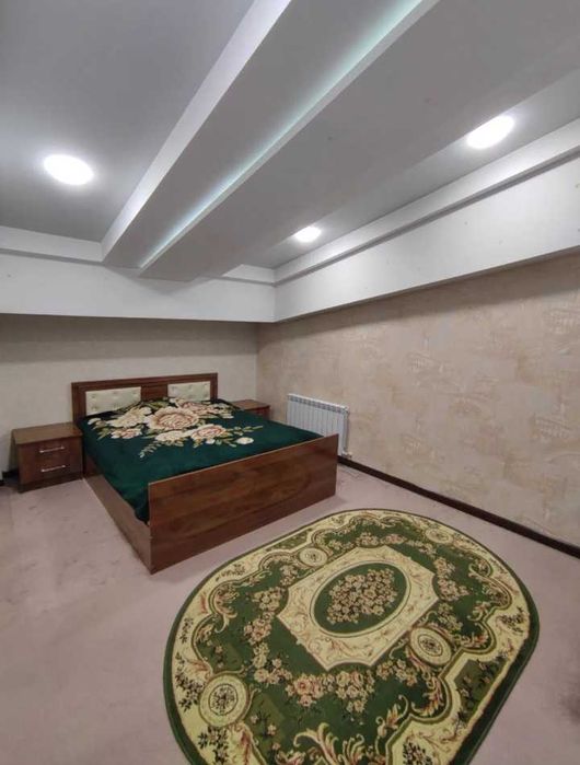 Продаётся 3х-комнатная метро Беруний