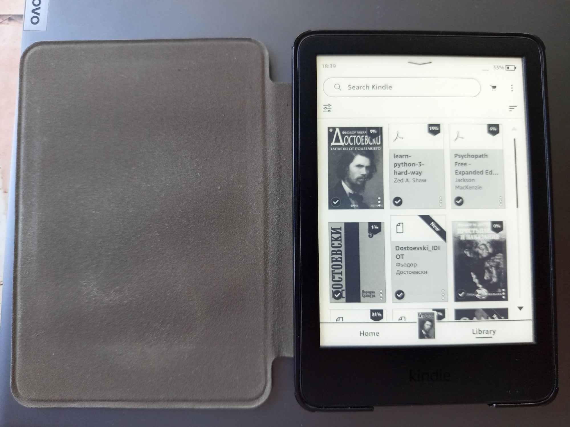 Kindle 11, 6" с калъф – перфектно състояние