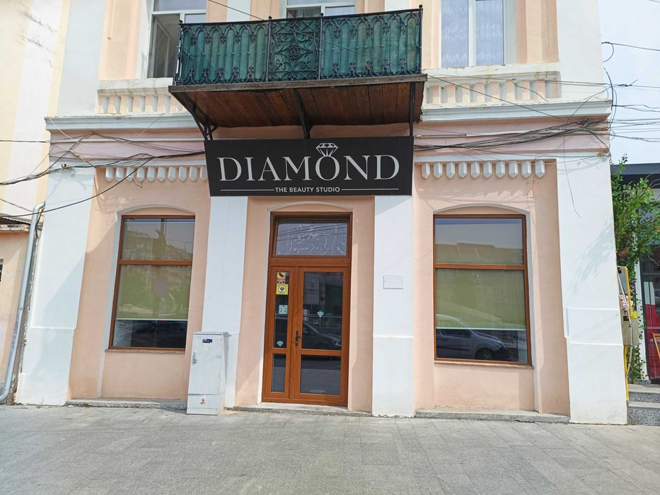 Inchiriez spatiu comercial Zona Centrala Botosani, 73 mp