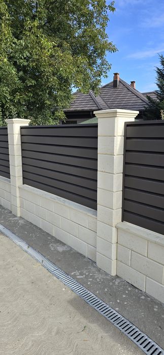 Boltari gard Traverstone,elemente pentru gard