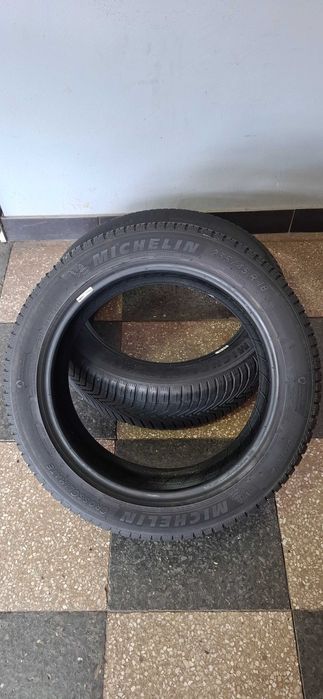 2бр. 235/45/18 Michelin 6.6mm грайфер, дот 19г. Безплатен монтаж