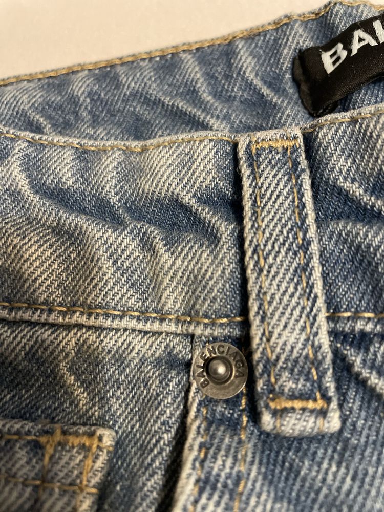 Blugi Balenciaga baggy