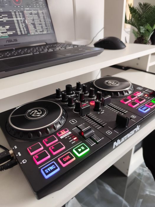 Consola dj Nunark,impecabilă!