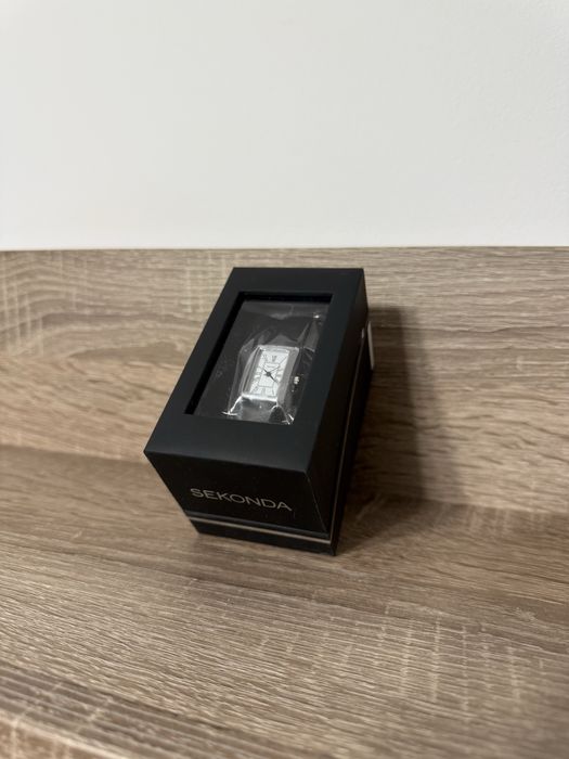 Ceas dama Sekonda 4025, curea piele neagra, quartz