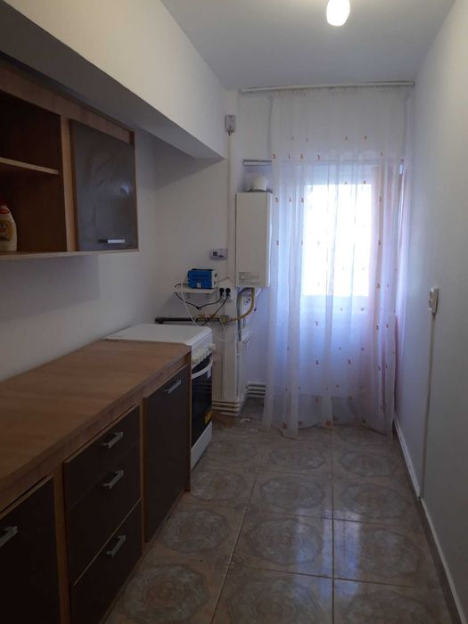 Inchiriez garsoniera/spatiu birou/cabinet/parter