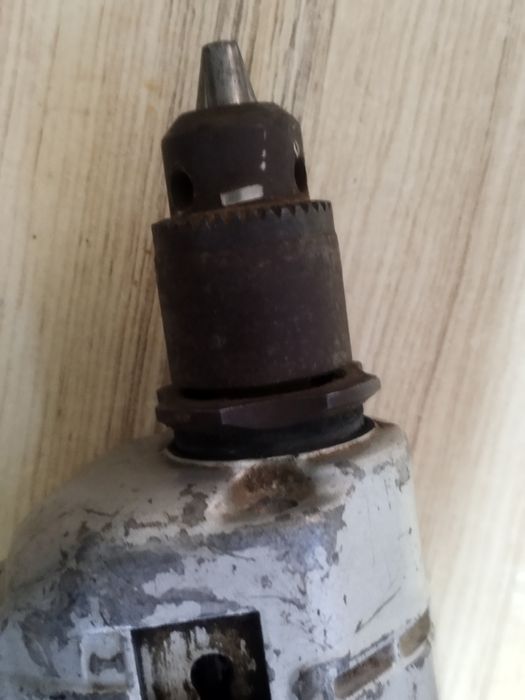 Бормашини black & decker