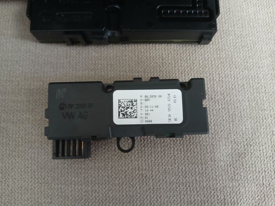 Модул за волан, лостчета за мигачите и чистачки за Пасат Б6 Голф 5 Pas