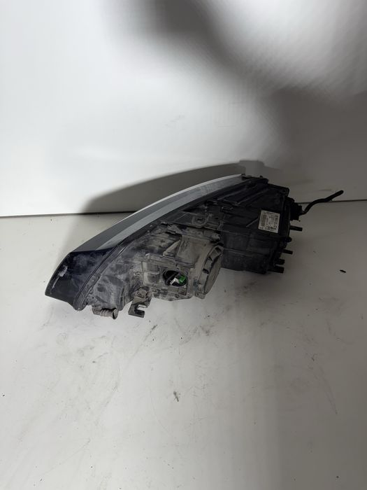 Десен фар Bi xenon audi a8 d4 4h desen far