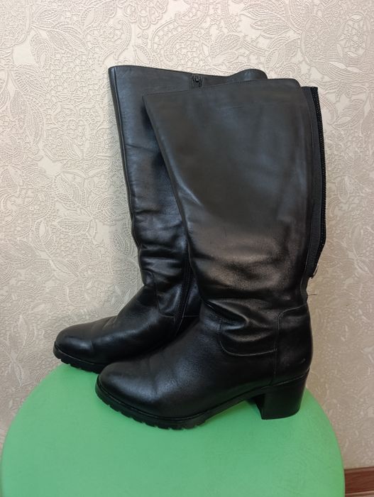 Продам сапоги натуральная кожа.