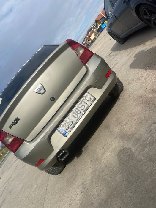 Vând Logan An stare foarte bună de funcționare acte valabile