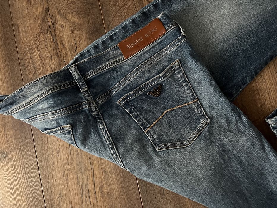 Blugi Armani Jeans, mărimea EU29