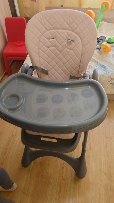 Столче за хранене на дете