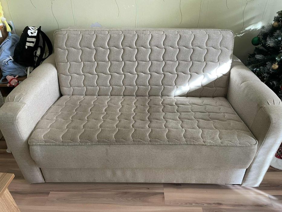 Разтегателно канапе