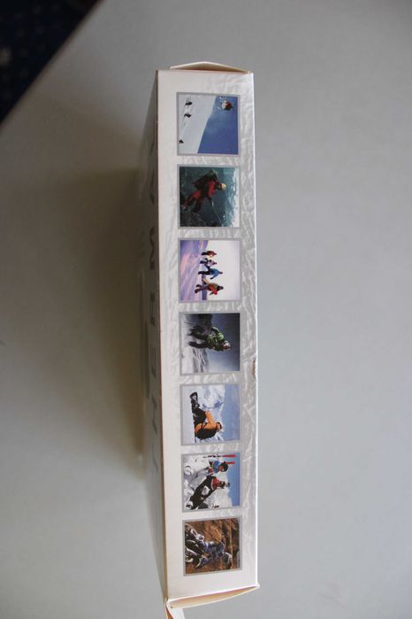 Нов мъжки комплект термобельо на Emporio Armani.