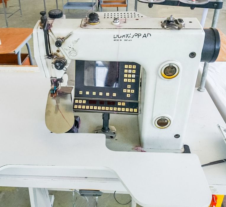 Оверлог Juki, Ръкавна машина Durkopp