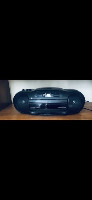 Магнитола LG как новая