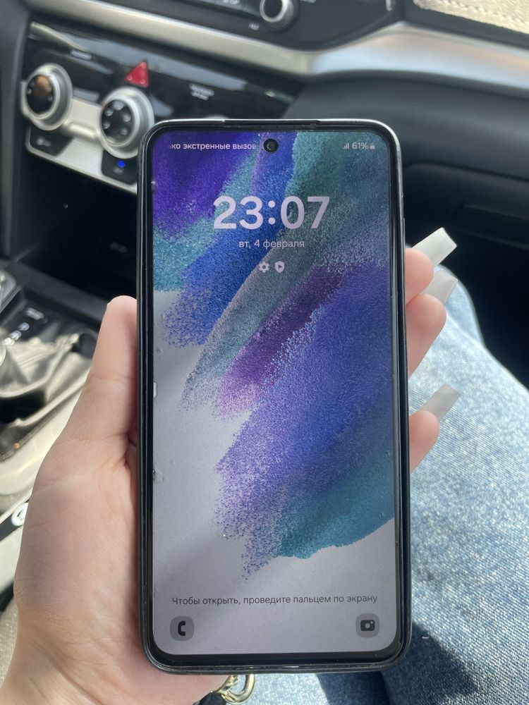 Samsung s21 fe android