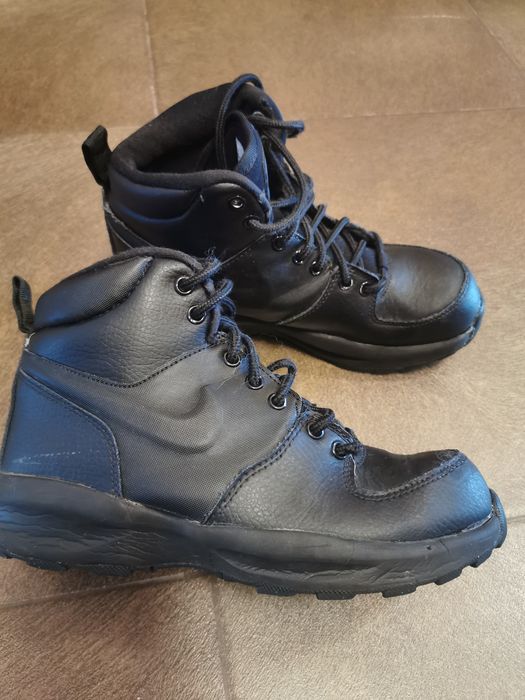 Високи обувки NIKE