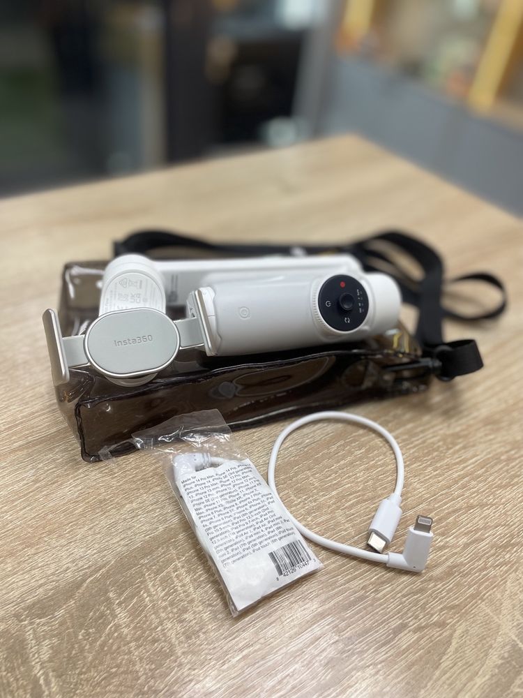 (А4) Стабилизатор Insta 360 Flow