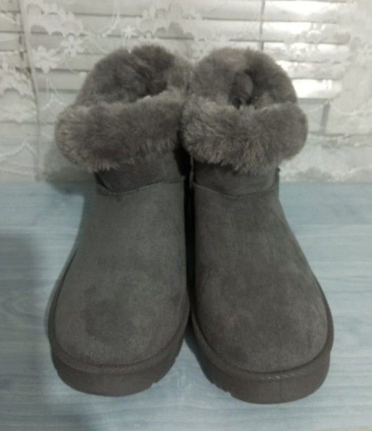 Cizme cu blană mărimea 41, marca C&A