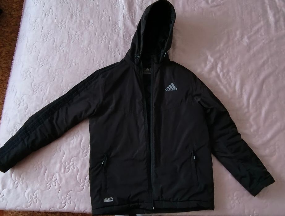 Целусезонно яке Adidas ADV 91-18